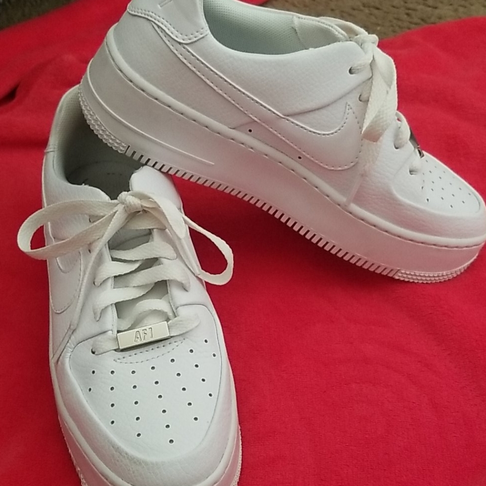 Nike air force 1 platforms